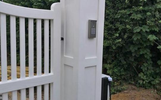 Access Control on Pillar