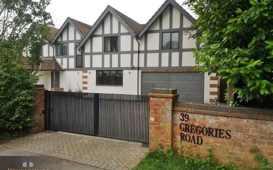 Meat Swing Gates in Beaconsfield