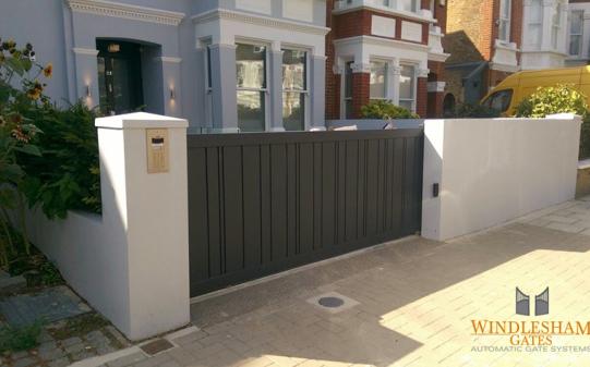 Sliding Aluminium Gates