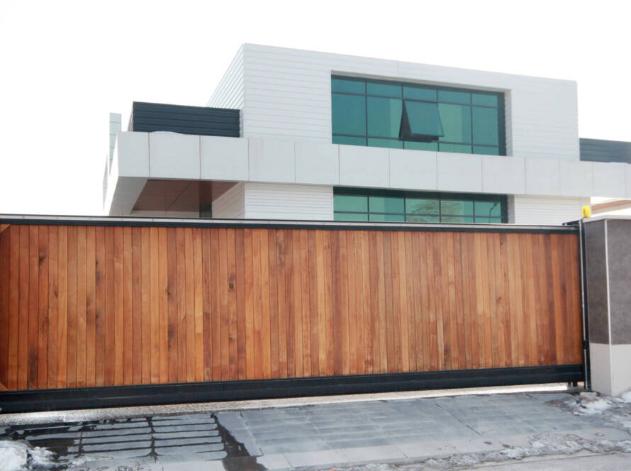 a comprehensive guide to sliding electric gates