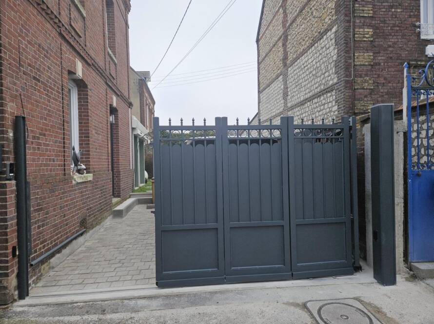 corner sliding gates